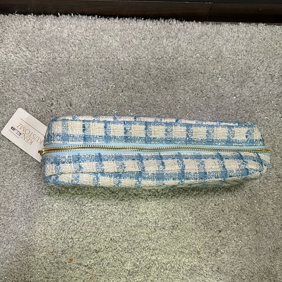 STUFF blue and white makeup pouch! - Picture 3 of 3